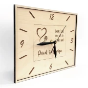 Wanduhr aus Holz (unsere Liebe kennt keine Zeit)